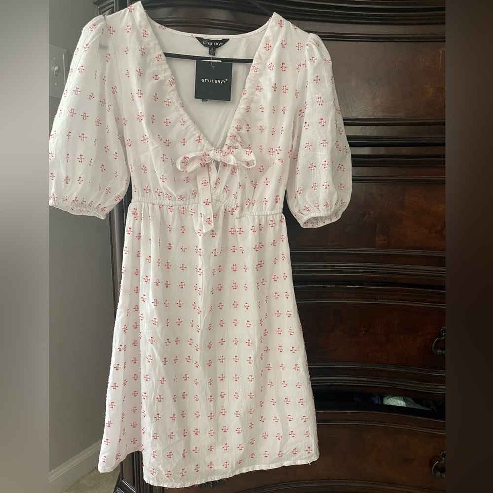 NWT small white/red dress perfect for summer